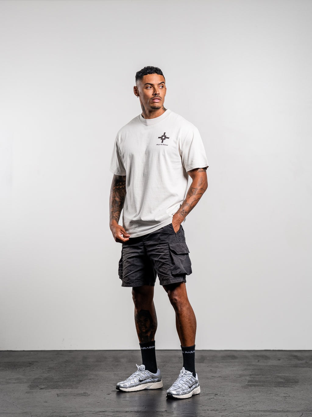 DESIGN CO GRAPHIC T-SHIRT