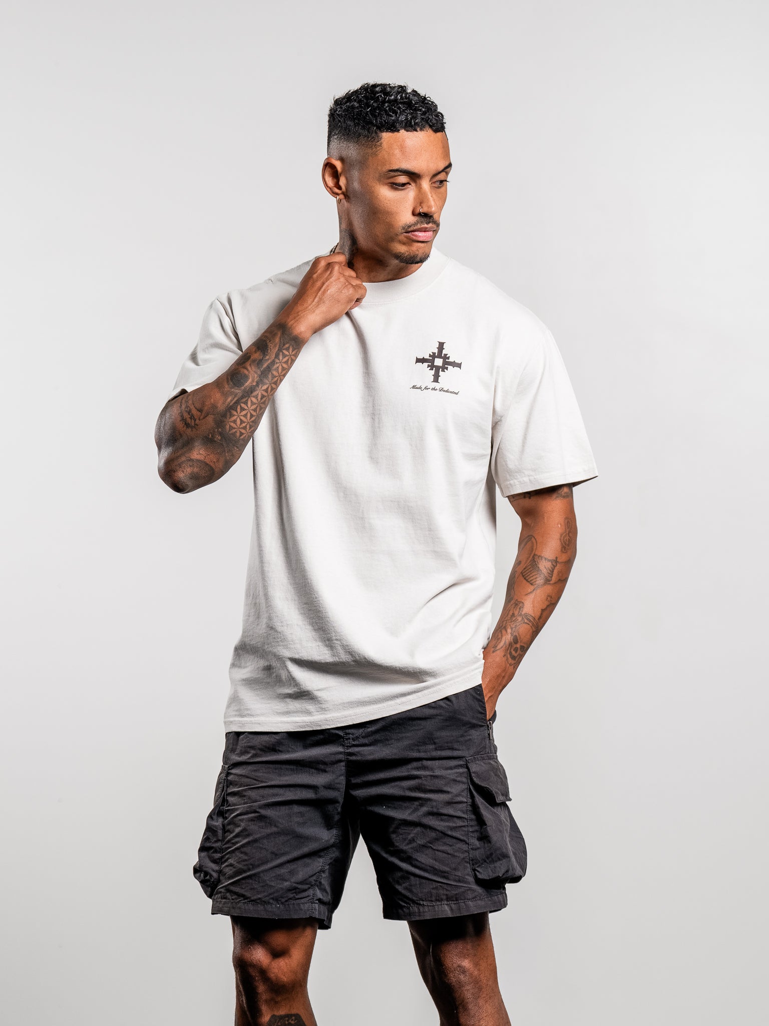 DESIGN CO GRAPHIC T-SHIRT