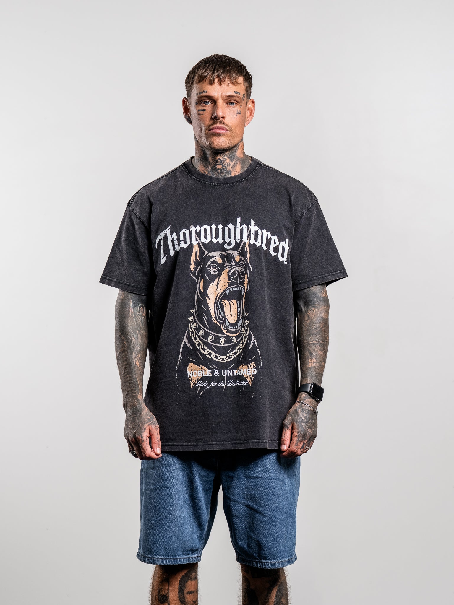 DOBERMAN GRAPHIC T-SHIRT