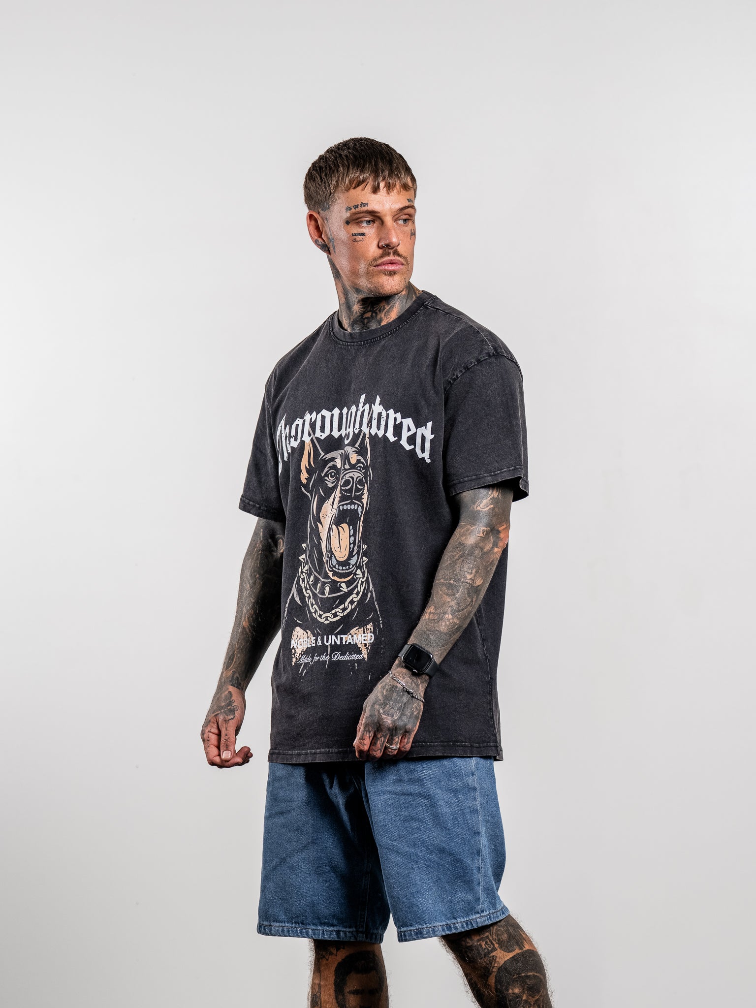 DOBERMAN GRAPHIC T-SHIRT