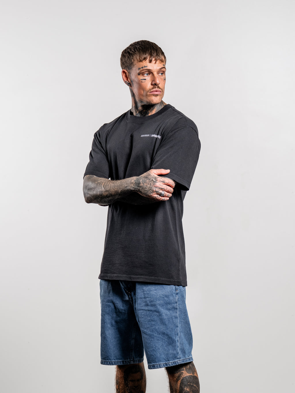 STONE ANGEL GRAPHIC T-SHIRT